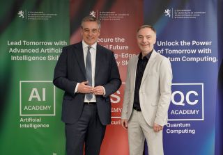 Trois nouvelles académies pour les métiers de demain au « Digital Learning Hub »