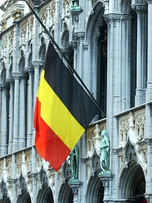 belgien-trauert-fahne-auf